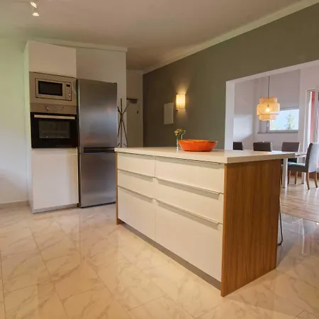 Helle Mit Traumhaftem Bergblick Apartment Goriach (Lienz)