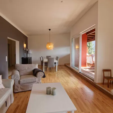 Helle Mit Traumhaftem Bergblick *